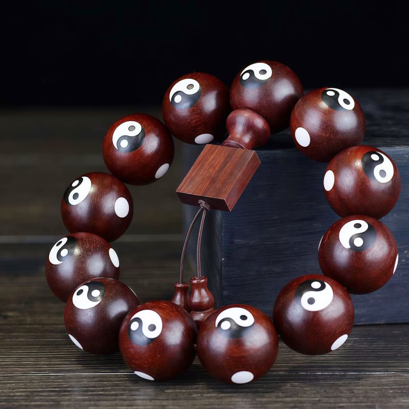 Pulsera de Sándalo Rojo Yin Yang: Armonía y Protección Red Sandalwood Yin Yang Harmony Bracelet