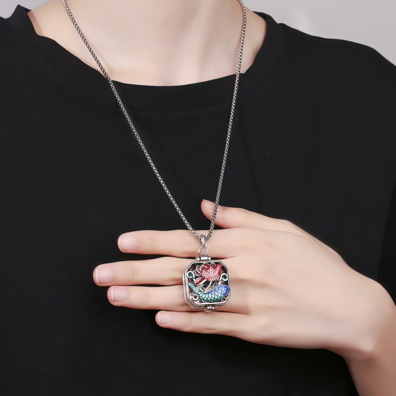 قلادة تعويذة سمك الكوي واللوتس النيبالية من النحاس Tibetan Copper Koi Fish Lotus Luck Ghau Pendant Necklace