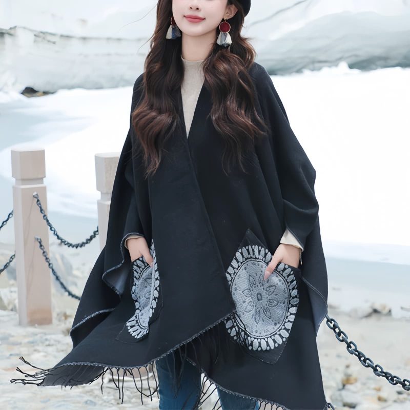 ポケット付きチベット幾何学模様マント Tibetan Geometric Mandala Shawl with Pockets