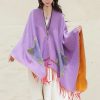ポケット付きチベット幾何学模様マント Tibetan Geometric Mandala Shawl with Pockets