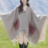 ポケット付きチベット幾何学模様マント Tibetan Geometric Mandala Shawl with Pockets