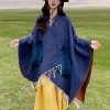 ポケット付きチベット幾何学模様マント Tibetan Geometric Mandala Shawl with Pockets