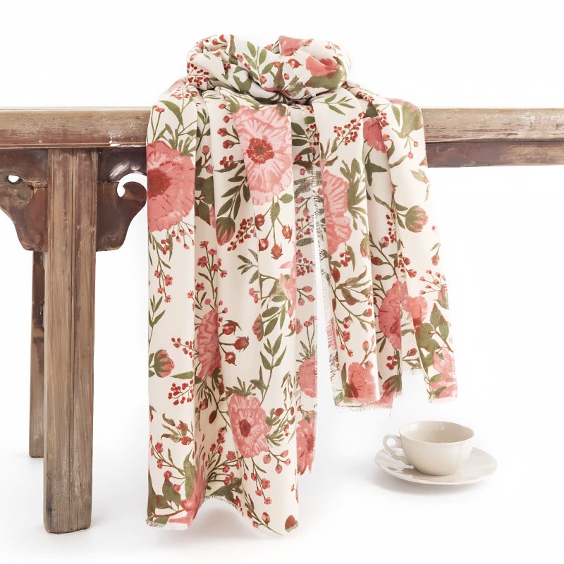 Chal cálido con estampado floral tibetano Tibetan Warm Floral Print Shawl