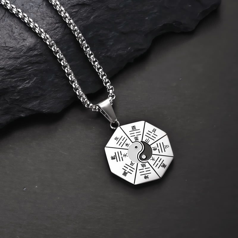 Collar con dije de Bagua Yin Yang de acero de titanio Titanium Steel Yin Yang Bagua Pendant Necklace