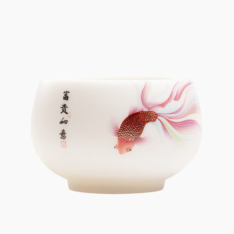 كوب شاي سيراميك أبيض مزخرف بأسماك الكوي White Ceramic Koi Fish Teacup