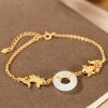 Pulseira de Jade Branco com Peixe Koi para Prosperidade White Jade Koi Fish Wealth Bracelet