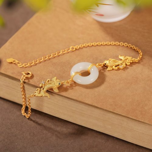 Pulsera de la Fortuna con Koi de Jade Blanco Pulsera de la Fortuna con Koi de Jade Blanco