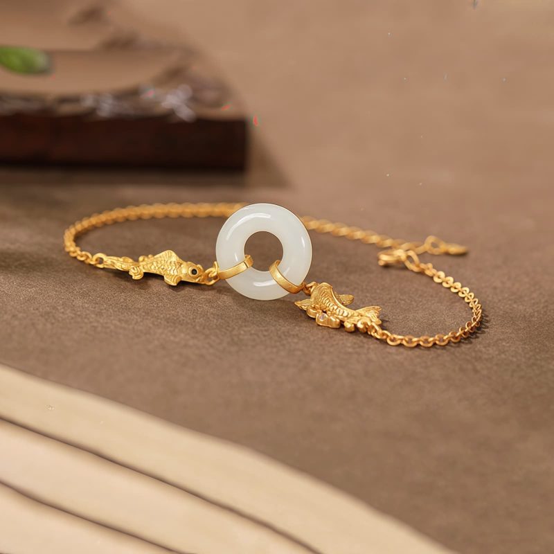 Pulseira de Jade Branco com Peixe Koi para Prosperidade White Jade Koi Fish Wealth Bracelet