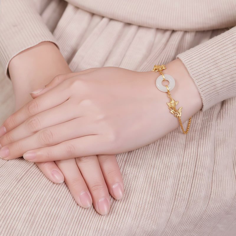 Pulseira de Jade Branco com Peixe Koi para Prosperidade White Jade Koi Fish Wealth Bracelet
