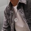 Collar con dije de Bagua Yin Yang chapado en plata Yin Yang Bagua Silver Plated Pendant Necklace
