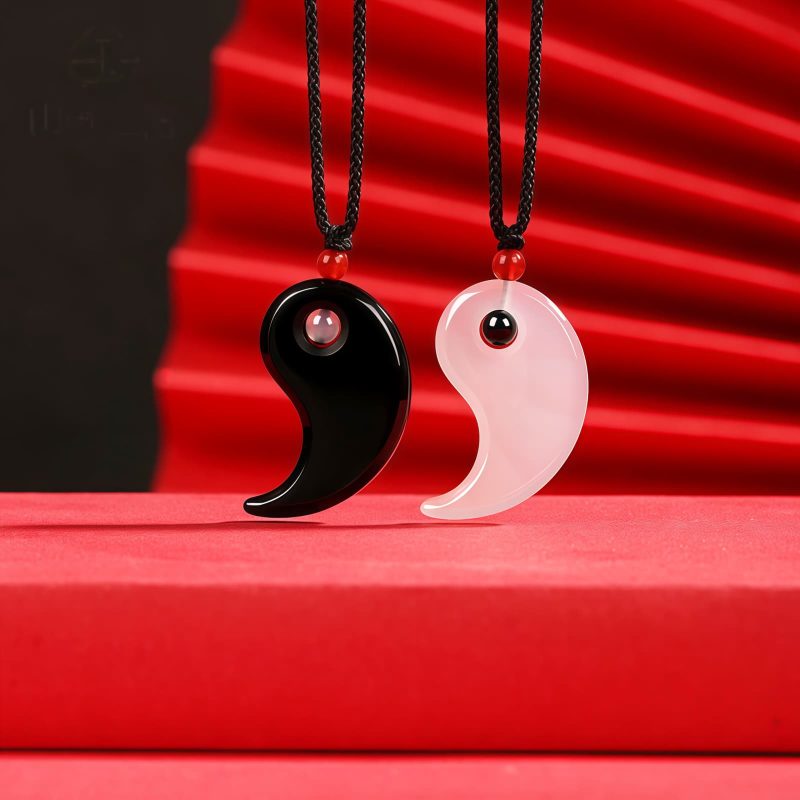 Collar con dije de Ónix Negro y Ágata Blanca Yin Yang Yin Yang Black Onyx White Agate Pendant Necklace