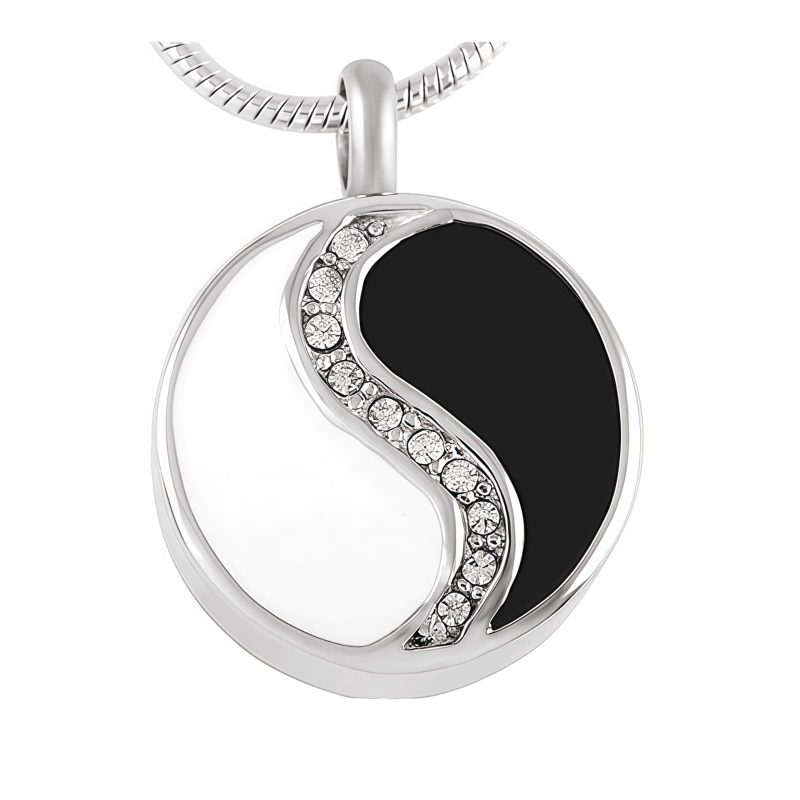 Collar con colgante de armonía Yin Yang de acero de titanio Yin Yang Titanium Steel Harmony Pendant Necklace