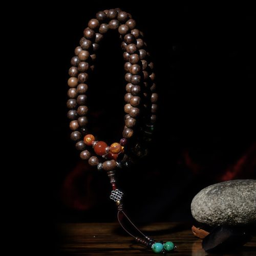 Pulsera de Poder de Ágata Roja y Madera de Áloe Pulsera de Poder de Ágata Roja y Madera de Áloe