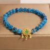 Pulsera con dije de cerradura china y ágata azul caramelo Blue Candy Agate Chinese Lock Charm Bracelet