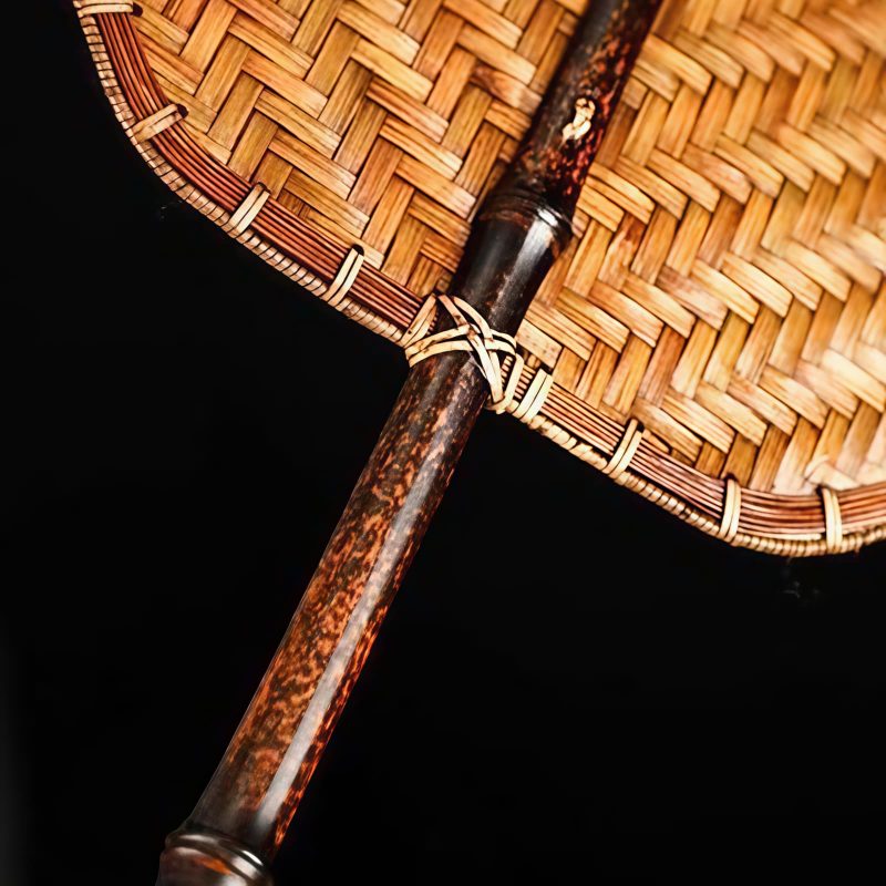 مروحة صينية يدوية الصنع من الخيزران، بيضاوية الشكل Chinese Handmade Bamboo Woven Oval Fan