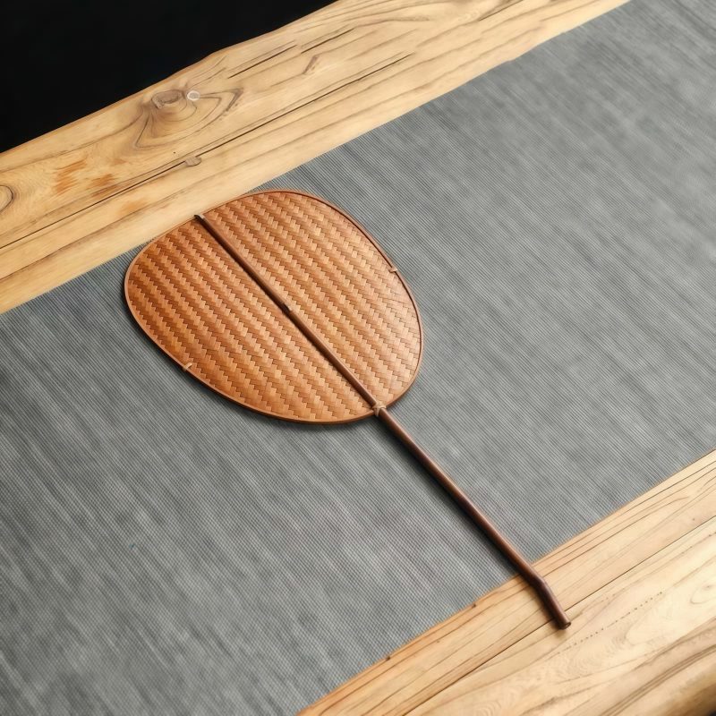 مروحة صينية يدوية الصنع من الخيزران، بيضاوية الشكل Chinese Handmade Bamboo Woven Oval Fan