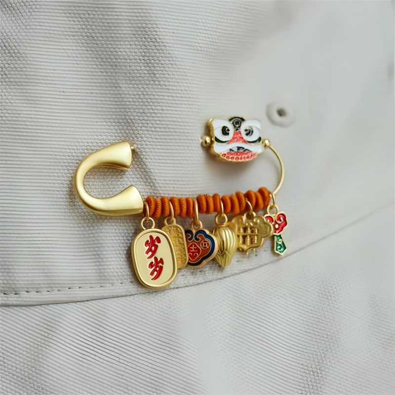 Broche de la Fortuna con León Danzante de Cobre Copper Dancing Lion Fortune Brooch