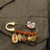 Broche de la Fortuna con León Danzante de Cobre Copper Dancing Lion Fortune Brooch