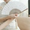 竹製ハンドル付き刺繍綿折りたたみ扇 Embroidered Cotton Folding Fan with Bamboo Handle