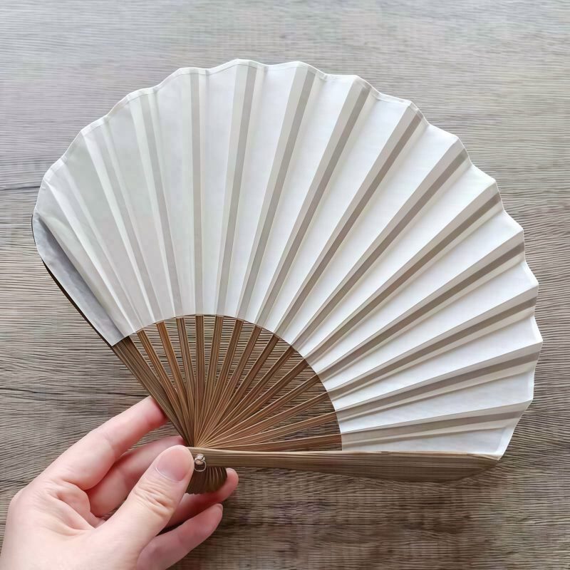 Abanico Plegable de Bambú Retro Artesanal, Color Sólido Handcrafted Retro Bamboo Solid Color Folding Fan