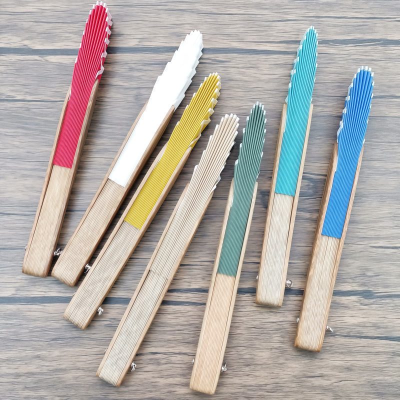 Abanico Plegable de Bambú Retro Artesanal, Color Sólido Handcrafted Retro Bamboo Solid Color Folding Fan