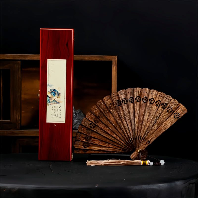 Abanico Plegable Grabado de Áloe de Nha Trang Nha Trang Agarwood Engraved Folding Fan