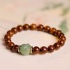 Pulseira Protetora de Sândalo com Patinha de Gato Sandalwood Cat Paw Protection Bracelet