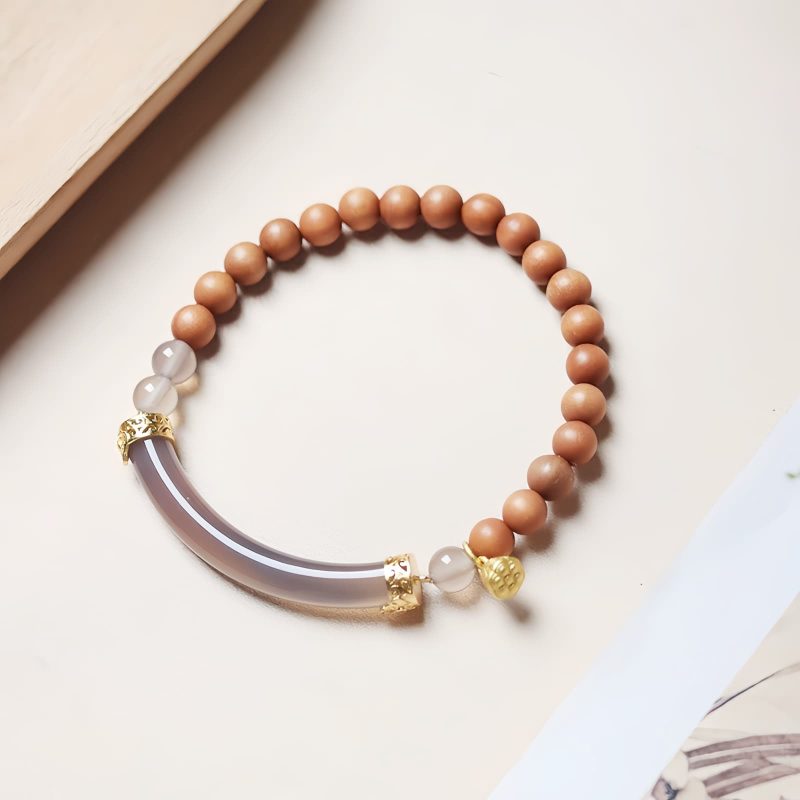 Pulsera de brazalete de sándalo y calcedonia gris Sandalwood Gray Chalcedony Cuff Bracelet