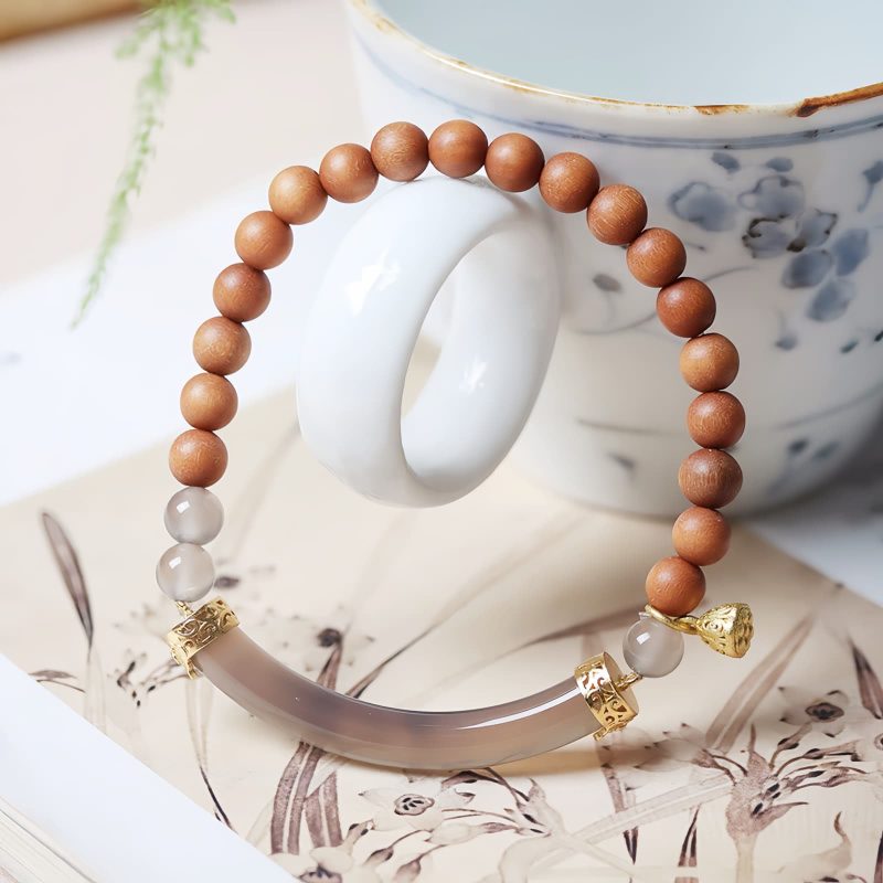 Pulsera de brazalete de sándalo y calcedonia gris Sandalwood Gray Chalcedony Cuff Bracelet