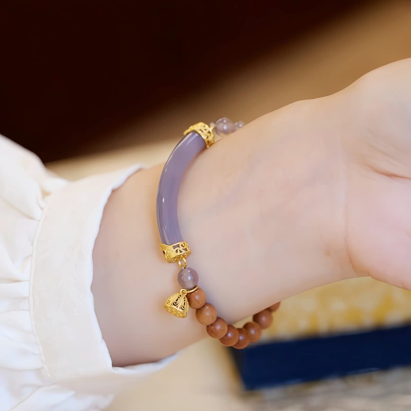 Pulsera de brazalete de sándalo y calcedonia gris Sandalwood Gray Chalcedony Cuff Bracelet