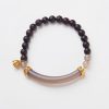 Pulsera de brazalete de sándalo y calcedonia gris Sandalwood Gray Chalcedony Cuff Bracelet
