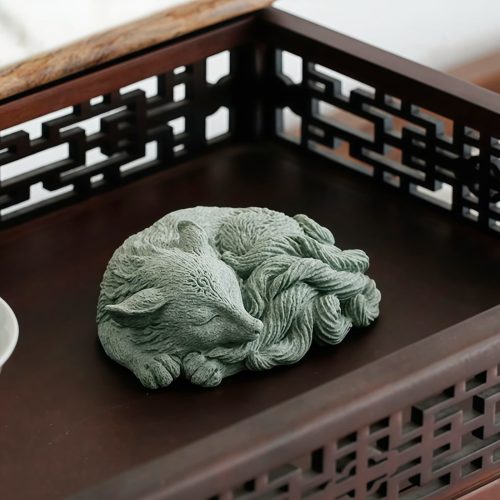 Figurita de Mascota de Té de Zorro de Nueve Colas en Arenisca Figurita de Mascota de Té de Zorro de Nueve Colas en Arenisca