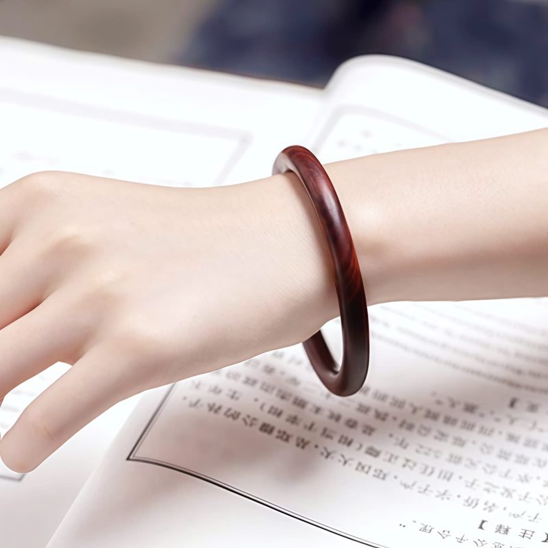 Pulsera de Protección de Sándalo Rojo y Verde Tibetano Tibetan Red and Green Sandalwood Protection Bangle