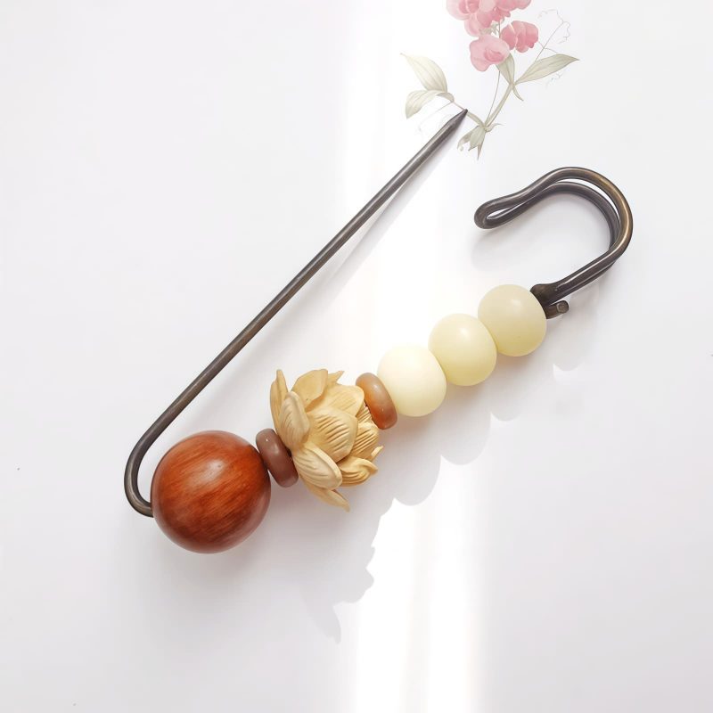 Pin Damai Biji Bodhi Vintage dari Kayu Cendana Vintage Bodhi Seed Sandalwood Peace Brooch