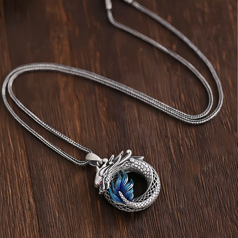 Collar con dije de dragón auspicioso en plata de ley 999 999 Sterling Silver Auspicious Dragon Pendant Necklace