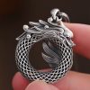 Collar con dije de dragón auspicioso en plata de ley 999 999 Sterling Silver Auspicious Dragon Pendant Necklace
