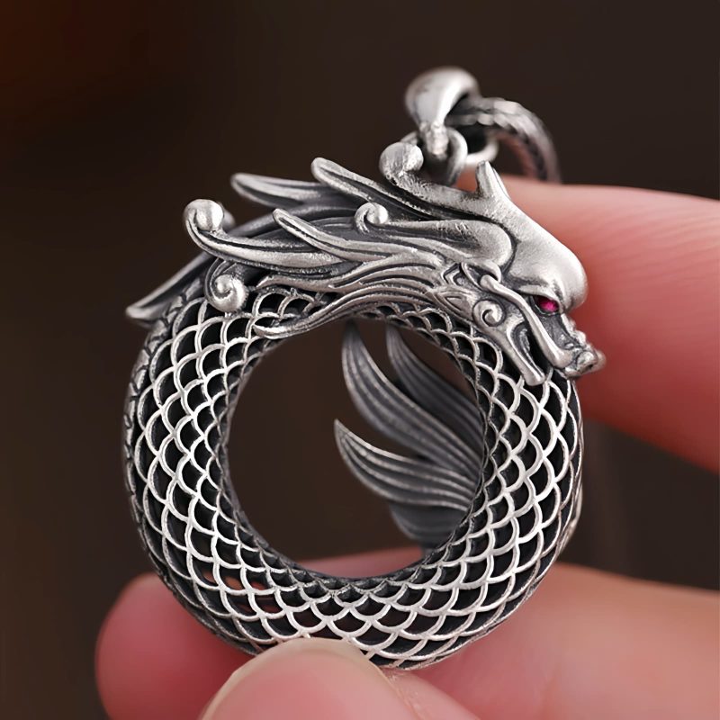 Collar con dije de dragón auspicioso en plata de ley 999 999 Sterling Silver Auspicious Dragon Pendant Necklace