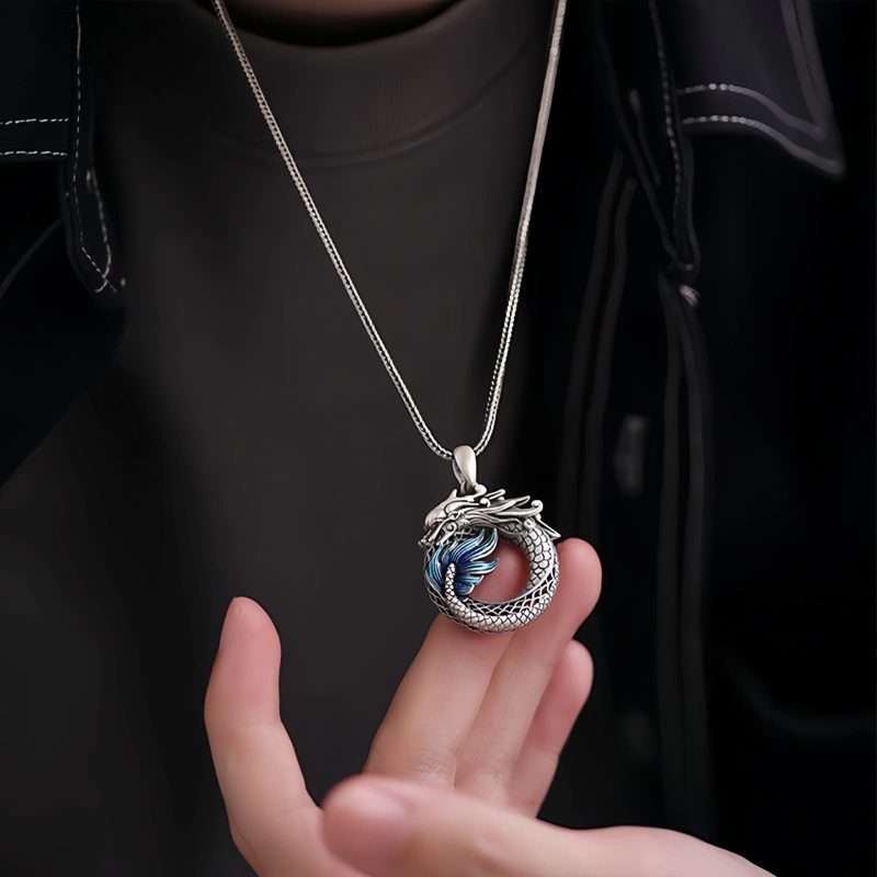 Collar con dije de dragón auspicioso en plata de ley 999 999 Sterling Silver Auspicious Dragon Pendant Necklace