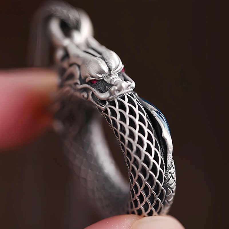 Collar con dije de dragón auspicioso en plata de ley 999 999 Sterling Silver Auspicious Dragon Pendant Necklace
