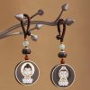 Llave de Avalokitesvara de Madera de Ébano con Om Mani Padme Hum Ebony Wood Avalokitesvara Keychain with Om Mani Padme Hum