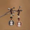 Llave de Avalokitesvara de Madera de Ébano con Om Mani Padme Hum Ebony Wood Avalokitesvara Keychain with Om Mani Padme Hum