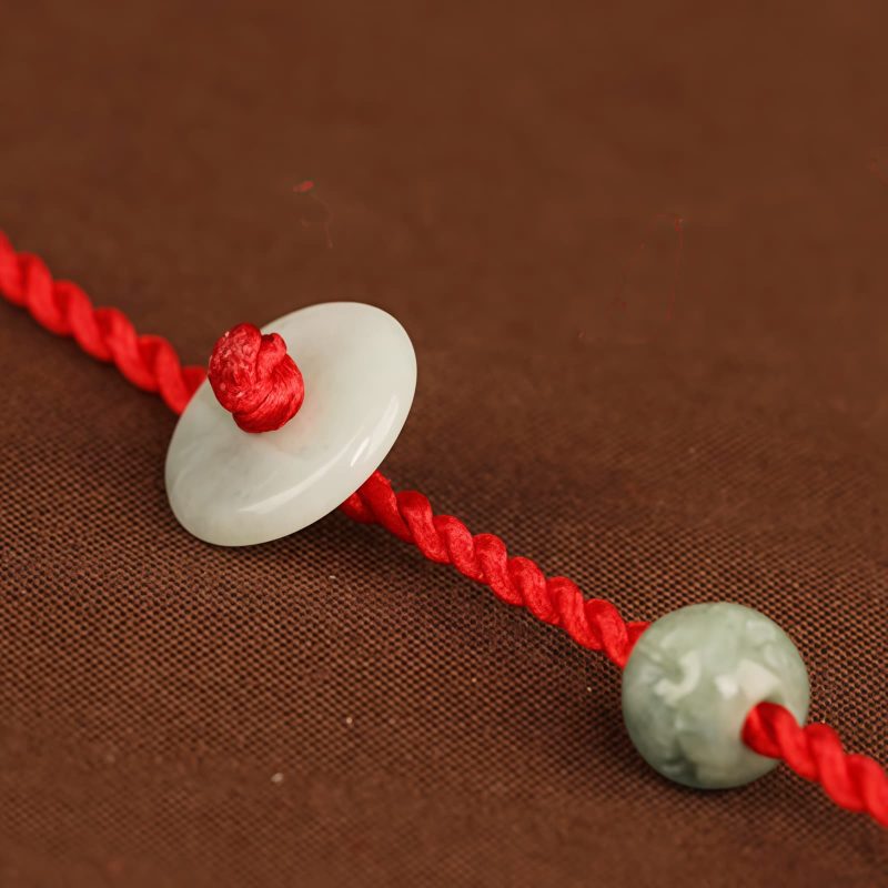 Cadena de Cintura con Hilo Rojo y Jade de la Paz Red String Jade Peace Belly Chain