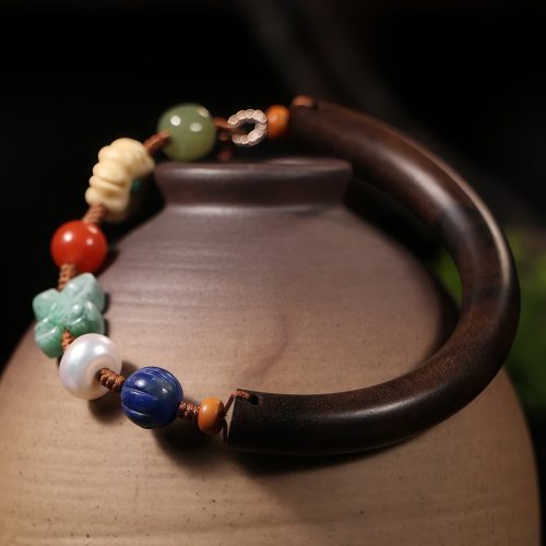 Pulsera de Suerte y Fuerza de Agarwood & Lazurite Pulsera de Suerte y Fuerza de Agarwood & Lazurite