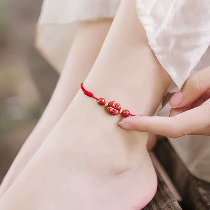 Pulsera de Bendición de Cinabrio con Trébol de Cuatro Hojas Four Leaf Clover Cinnabar Blessing Bracelet