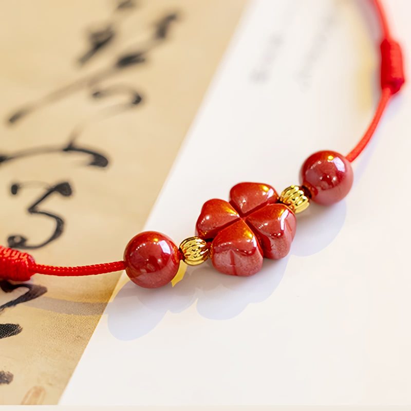 Pulsera de Bendición de Cinabrio con Trébol de Cuatro Hojas Four Leaf Clover Cinnabar Blessing Bracelet