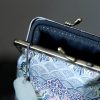 Bolso Cruzado de Cadena Metálica con Olas del Océano Ocean Waves Metal Chain Crossbody Bag