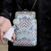 Bolso Cruzado de Cadena Metálica con Olas del Océano Ocean Waves Metal Chain Crossbody Bag