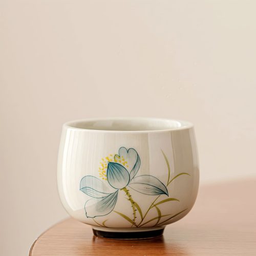 Taza de Té de Loto de Cerámica Pintada a Mano Taza de Té de Loto de Cerámica Pintada a Mano