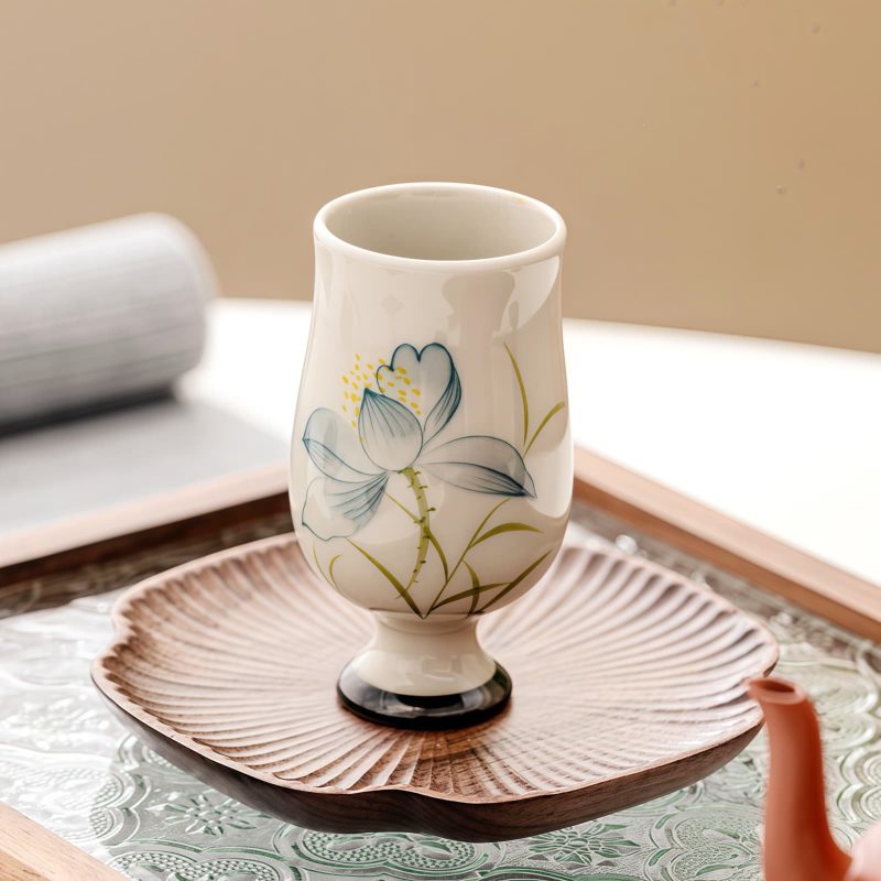 Taza de Té de Loto de Cerámica Pintada a Mano Hand Painted Ceramic Lotus Tea Cup