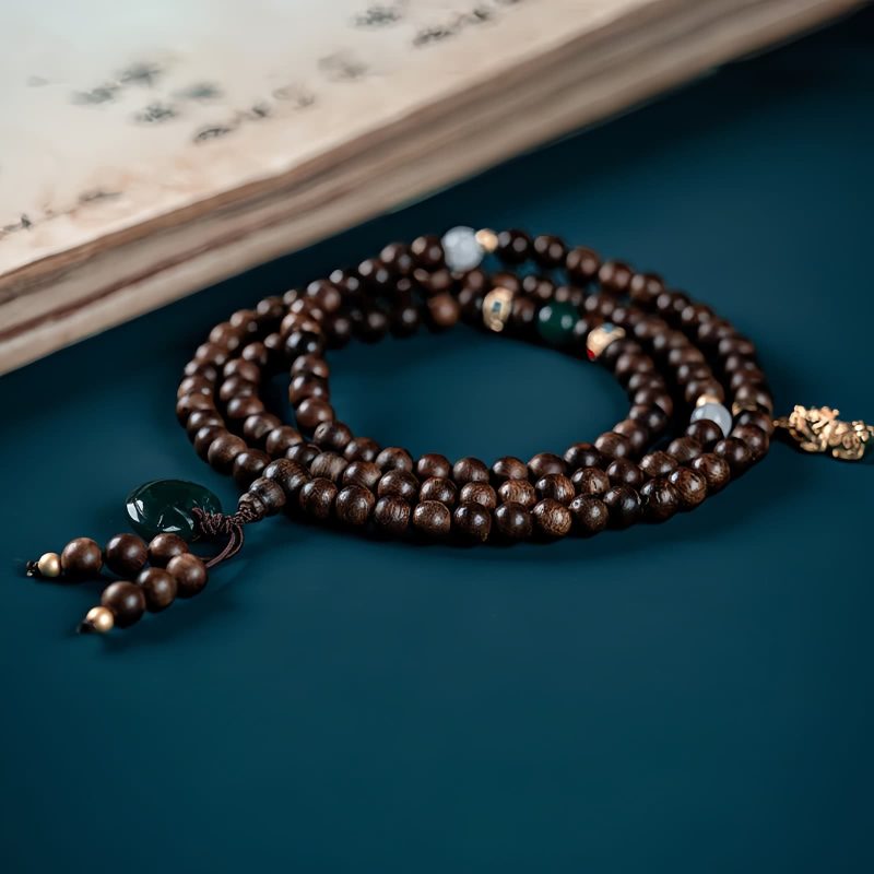 Pulsera de 108 Cuentas Mala de Agarwood y Fuerza 108 Mala Beads Agarwood Strength Bracelet